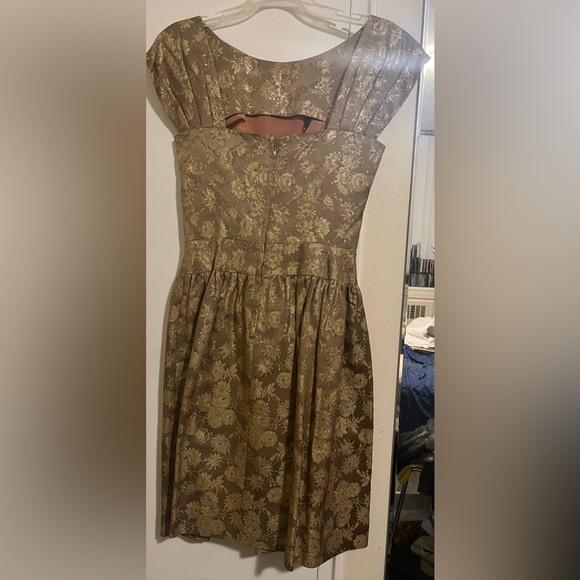 1950s vintage gold brocade dress - Picture 2 of 2